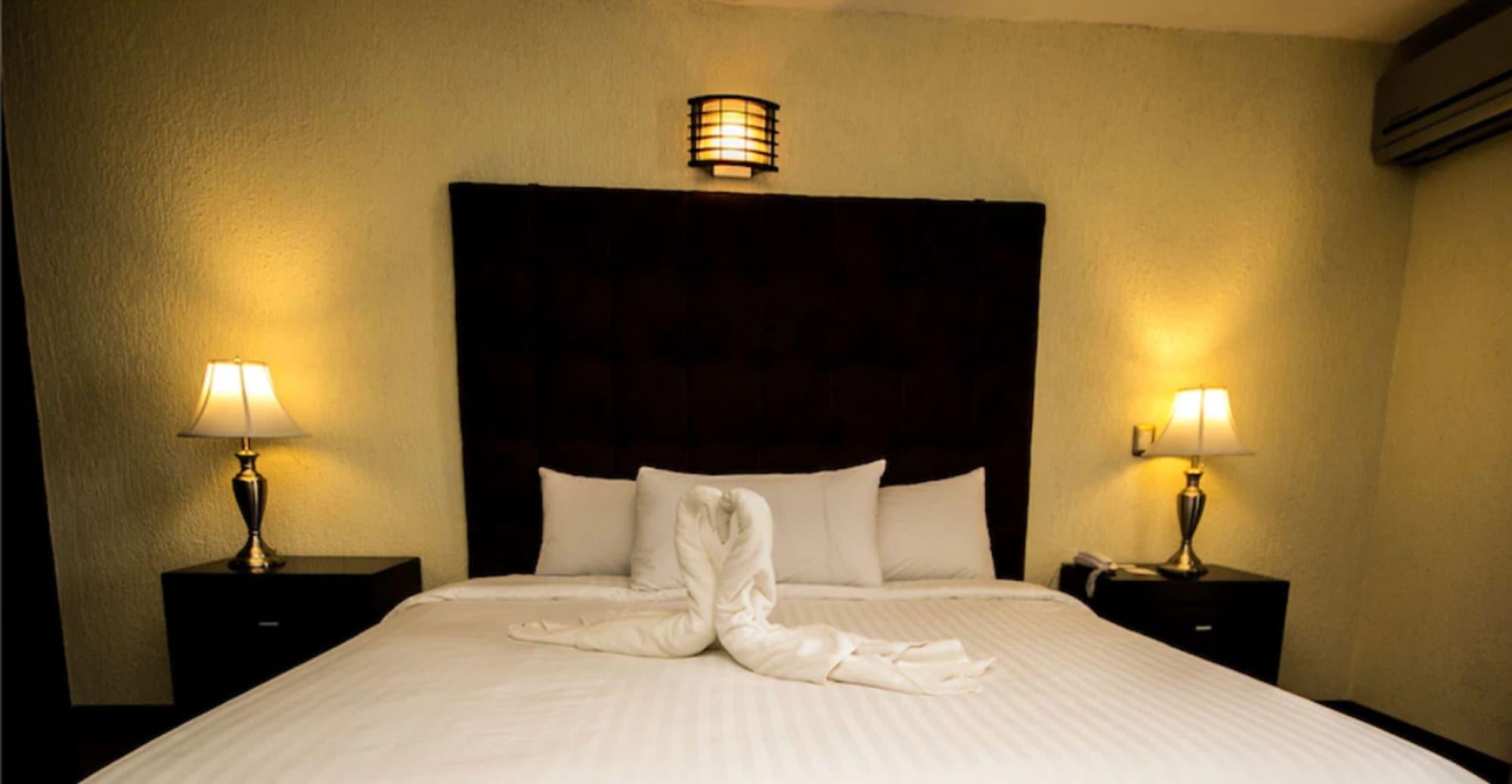 Hotel Gran Plaza & Convention Center Γκουαναχουάτο Εξωτερικό φωτογραφία