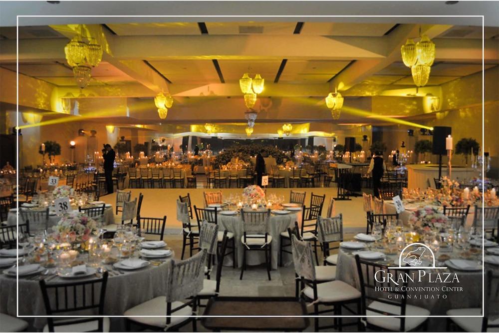 Hotel Gran Plaza & Convention Center Γκουαναχουάτο Εξωτερικό φωτογραφία