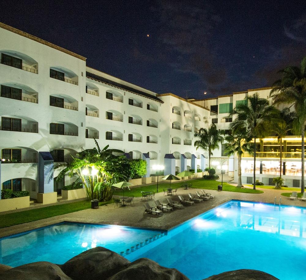 Hotel Gran Plaza & Convention Center Γκουαναχουάτο Εξωτερικό φωτογραφία