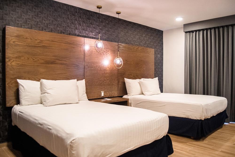 Hotel Gran Plaza & Convention Center Γκουαναχουάτο Εξωτερικό φωτογραφία